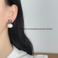半日逅屿 极简锆石不规则纹理珍珠耳钉百搭精致优雅轻奢高级感复古韵味耳饰 灰色纹理珍珠耳钉