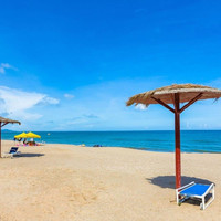 宝安虹海湾度假酒店（双月湾店）3晚+午餐简餐1份+晚餐简餐1份