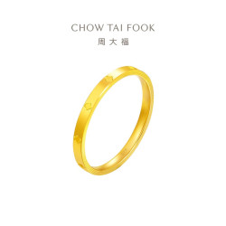 周大福 四叶草素圈黄金戒指 EOF1296生日礼物 16号 足金 约1.30g