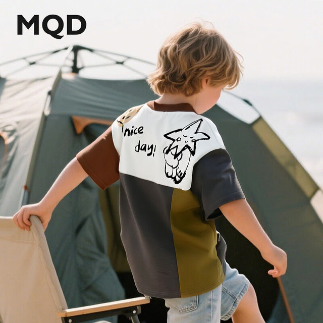 马骑顿 男童25夏季新品学院风撞色拼接翻领POLO衫T恤上衣 碳黑 130