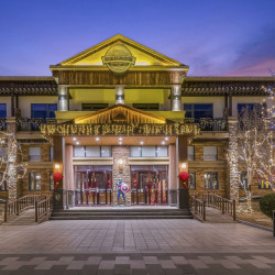 南宫温泉庄园1晚+秘林谷门票1次+30元餐饮代金券+房间独立私汤泡池+石板浴