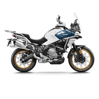 春风动力 700MT 摩托车 星光白