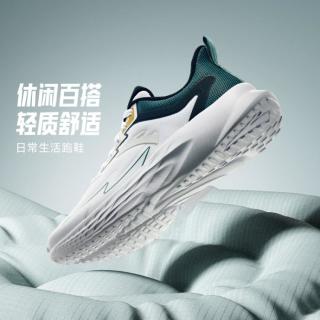 安踏 男款跑步鞋