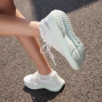 安踏 轻量缓震透气 女士跑步鞋