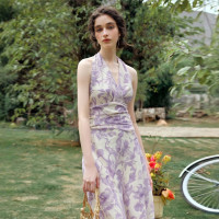 OLRAIN 晚八5折！欧芮儿法式挂脖v领印花连衣裙