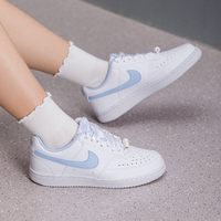 NIKE COURT VISION 女款休闲运动鞋 IB6652-102