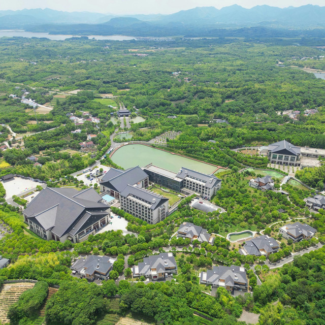 移动端：宜兴神山谷度假酒店（大觉寺云湖景区店）1晚+山地车+垂钓+棋牌包厢活动