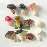 木易 云南菌菇冰箱贴磁吸装饰贴大理昆明菌子冰箱贴仿真蘑菇家居装饰品 红色伞菇-磁吸冰箱贴