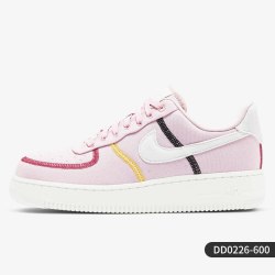 NIKE AIR FORCE 1 男女款板鞋 CZ0270-103