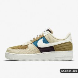 NIKE AIR FORCE 1 男女板鞋 DD0226-800
