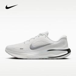 NIKE 男士跑步鞋