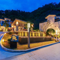 千岛湖祺悦度假村2晚+入住专享权益+两张一小时骑行票+自助午餐+自助晚餐+下午茶*2天