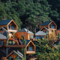 开元森泊4店通兑 莫干山/杭州/嘉兴/舟山+木屋房/观海房1晚+双人门票(幻想岛或水乐园二选一)+酒店礼遇+屹奇旅拍