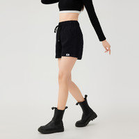 快鱼 时尚夏女新无弹牛仔裤时尚牛仔短裤版型合体黑白夏裤13N5007