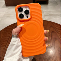 magsafe磁吸太阳纹苹果手机壳