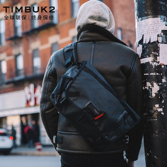 PLUS会员：TIMBUK2 反光防雨 音速黑特别款2.0 Stash 男士斜挎包 TKB4620-4-6114