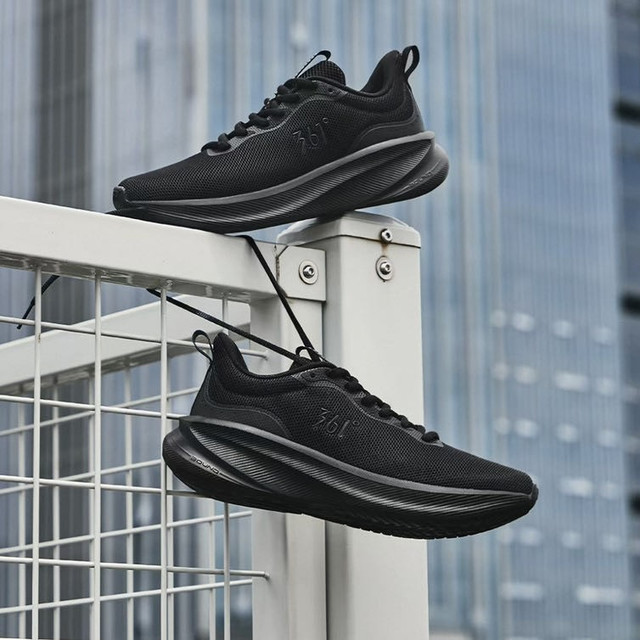 361° Q弹超系列 黑武士 女士跑鞋