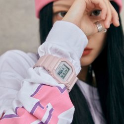 CASIO G-SHOCK 复古潮流小方块石英表