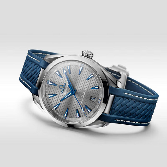 欧米茄 瑞表海马系列41MM男表220.12.41.21.06.001 礼物