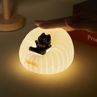 88VIP：大英博物馆 沙发猫氛围灯 小夜灯 礼盒装 嫩黄  可爱萌