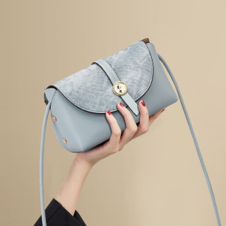 星期六 ST&SAT 包包女包2024秋冬时尚百搭单肩包斜挎包复古小方包手机包 浅蓝色