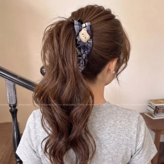 歌米诺 小熊格纹香蕉夹女2026新款高级感半扎发扭扭夹高马尾竖夹发夹头饰