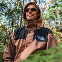 北面 男款防风防泼冲锋衣 8DGC