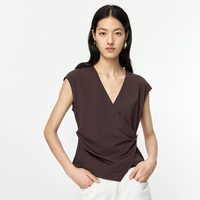 LILY 2026夏新款V领不对称抽褶收腰小飞袖纯色T恤