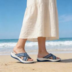 Clarks 2026新款女士凉拖鞋透气舒适外出拖鞋沙滩鞋