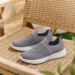 Clarks 2026新款女士休闲鞋缓震轻量柔软透气健步鞋