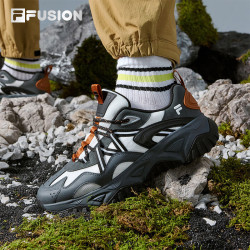 FILA FUSION潮牌男鞋2025夏季新款运动鞋轻便透气休闲漫游鞋 黑/白中白-BB 42