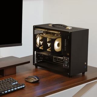 微星 AMD Ryzen 7 9700X RX 9060 XT 16GB 电竞台式组装电脑