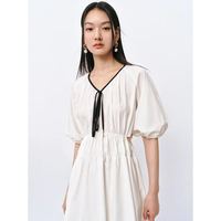 太平鸟 法式优雅腰部镂空V领系带显瘦连衣裙长裙女夏