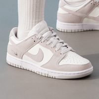 NIKE DUNK LOW 女款运动鞋 IO4244-105