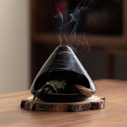 欢西施 富士山小壁炉香薰炉 鼠尾草雪松秘鲁圣木香氛 陶瓷熏香炉 石纹黑+木垫