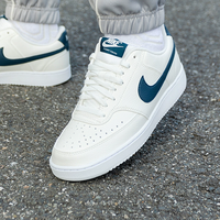 NIKE Court Vision 男款运动板鞋 DM1187-101