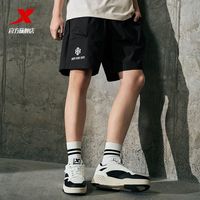 特步 男款运动短裤