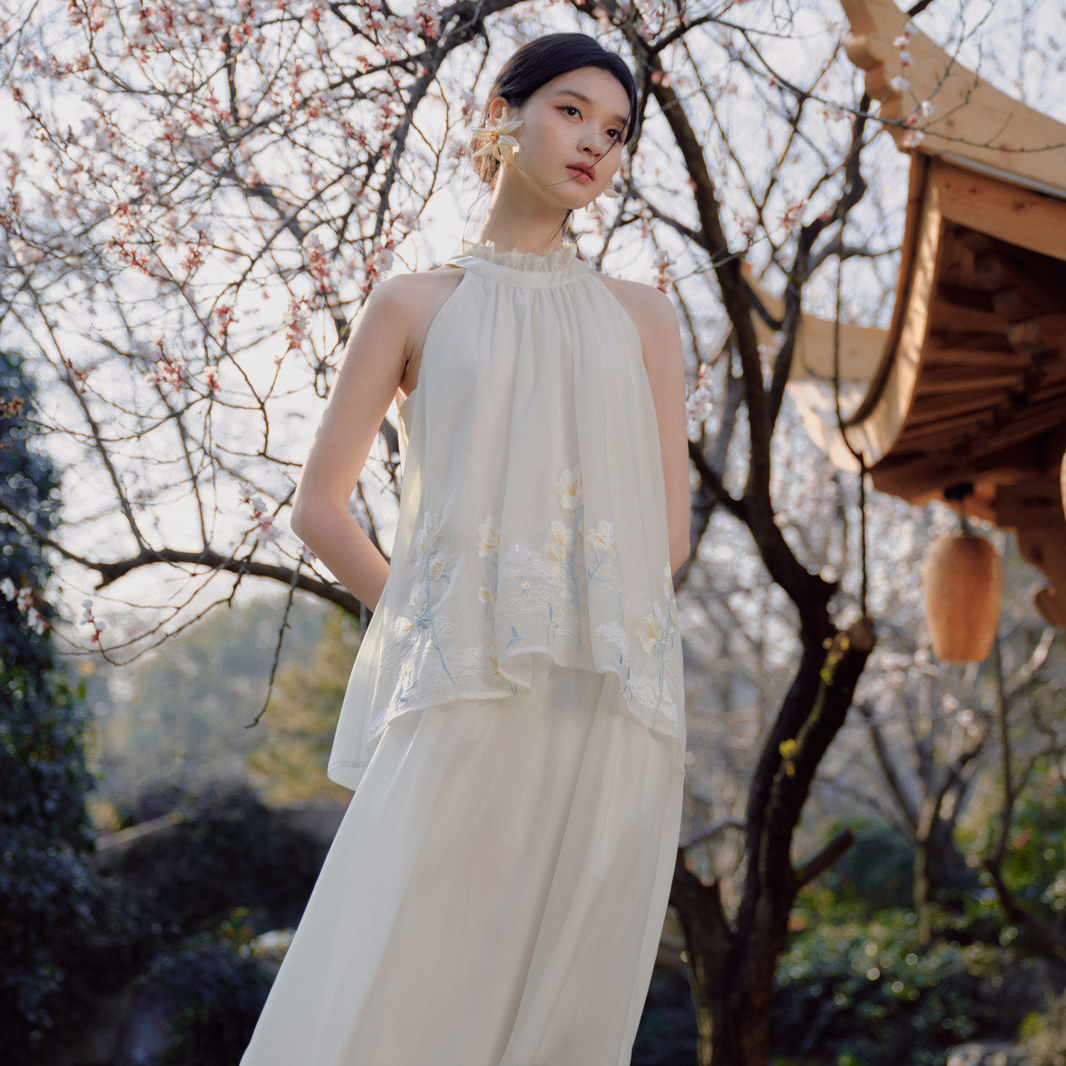  CHIU·SHUI/秋水伊人 立体花卉刺绣 连衣裙