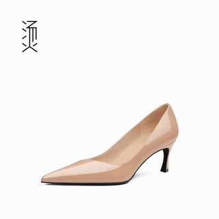 feverish 烫 裸色漆皮尖头中跟女鞋 37