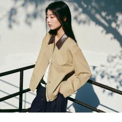 红袖 女士风衣 秋季MIU风撞色拼接抽绳落肩长袖翻领短外套