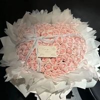 元族 粉芭蕾永生花 香皂花 33朵粉玫瑰 爱心款