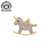 Royal sasa 皇家莎莎卡通木马可爱胸针徽章设计感小众配饰领针防走光扣胸章女