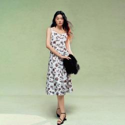 VERO MODA 连衣裙印花百褶吊带长裙法式气质优雅高级感