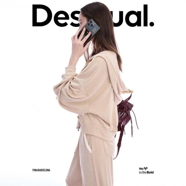 Desigual 26春夏新品宽松连帽撞色拼接女式外套
