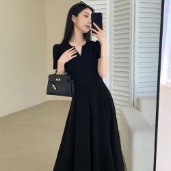 OopsCiah 女士连衣裙 2026夏季修身显瘦V领短袖中长裙