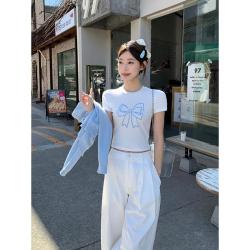 宋正恩 蝴蝶结绣花白色正肩短袖t恤女夏季修身显瘦甜辣短款小上衣