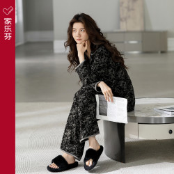 家乐芬 女士长袖睡衣套装 复古老钱风