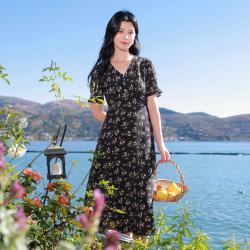 三彩 春夏款法式连衣裙高级感印花短袖V领大码裙子显瘦