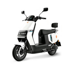 雅迪 电动轻便摩托车G26 II-M魔方二代72V21AH前碟刹百公里长续航通勤电瓶车 新塔夫绸白