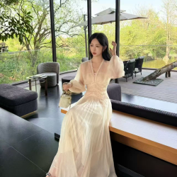 YiYiii 小个子法式设计感 Polo领针织衫碎花高腰半身裙